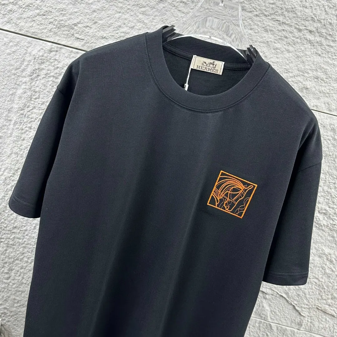 Herme* * 2026 New Arrival Classic Orange T Same Style ：Black White Size： S （90-130 ） M （120-150 ） L （140-165 ） XL （160-180 ） XXL （180-210 ）